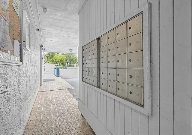 Photo 3 of Condo for sale at 2780 N Riverside Dr #502, Tampa, FL 33602 | MLS# TB8518935 | Listing updated on 2026-10-27