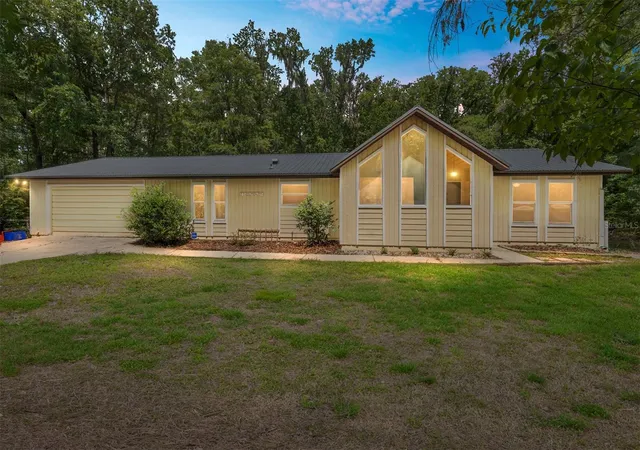 1st image of 813 Sw 99th Street, Gainesville, FL 32607 | MLS# GC541171