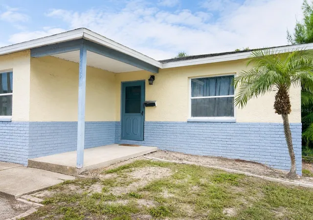 Photo 1 of Single family home for sale at 5405 1st Street Ne, Saint Petersburg, FL 33703 | MLS# TB8518983 | Listing updated on 2026-10-19