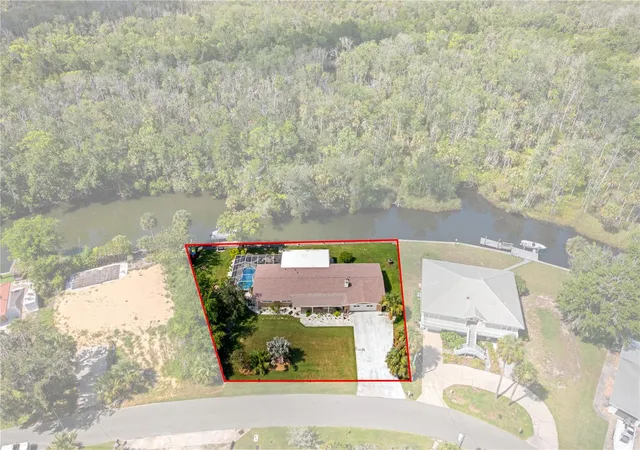 4th image of 2160 N Watersedge Dr, Crystal River, FL 34429 | MLS# OM726610