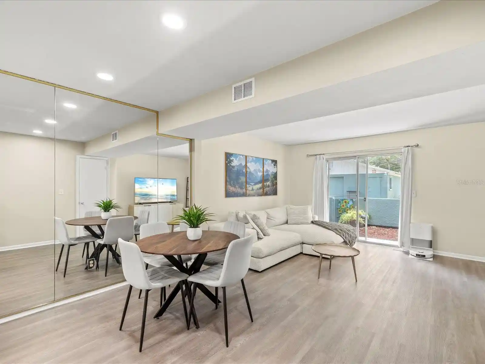 Listing Photo 2 - Condo for sale in 179 114th Ave N located at 179 114th Ave N, ST PETERSBURG, FL 33716 - Unit #179