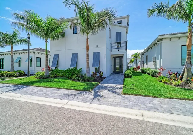 3rd image of 5935 Cat Claw Ln, Bradenton, FL 34210 | MLS# A4697003