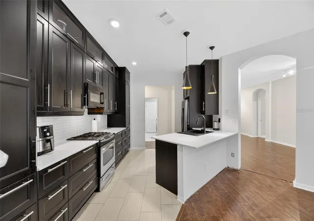 Photo 4 of Single family home for sale at 11901 Northumberland Dr, Tampa, FL 33626 | MLS# TB8519005 | Listing updated on 2026-10-25