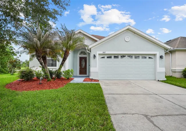 Photo 2 of Single family home for sale at 3817 Langdrum Dr, Wesley Chapel, FL 33543 | MLS# TB8519007 | Listing updated on 2026-09-19