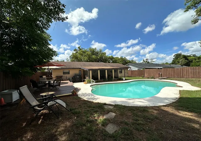 Photo 3 of Single family home for sale at 5626 Stull Ave, Orlando, FL 32810 | MLS# O6416692 | Listing updated on 2026-09-21