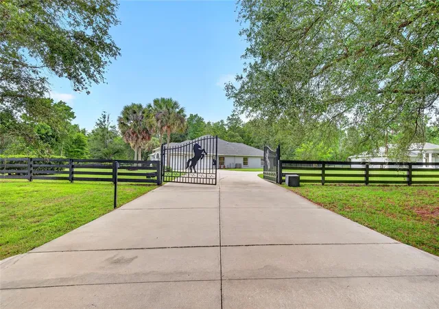 Homes for sale in Williston, FL | 14144 Nw 141St Ave, Williston, FL 32696 | MLS# OM726613