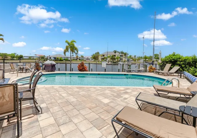 4th image of 3221 White Ibis Ct, Punta Gorda, FL 33950