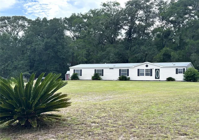 1st image of 11922 Nw 197th Ter, Alachua, FL 32615 | MLS# GC541177