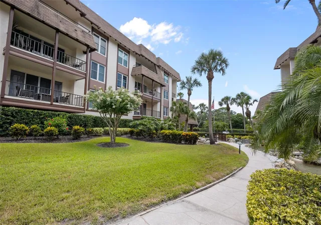 Homes for sale in Clearwater, FL | 3021 Countryside Blvd #21A, Clearwater, FL 33761 | MLS# TB8519033
