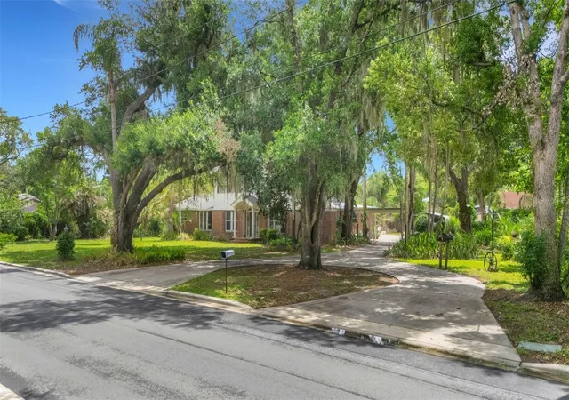 2nd image of 820 S Oak Ave, Bartow, FL 33830 | MLS# L4962731