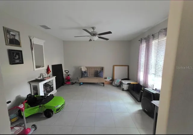 Photo 3 of Single family home for sale at 1561 Flower Dust Dr, Ruskin, FL 33570 | MLS# TB8519037 | Listing updated on 2026-08-27