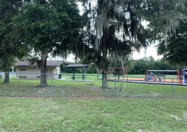 4th image of 547 W Homeway Loop, Citrus Springs, FL 34434 | MLS# OM726616