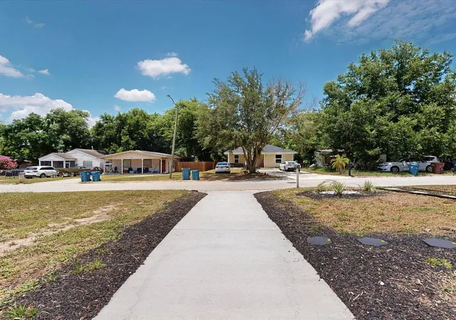 5th image of 724 Euclid Ave, Lake Wales, FL 33853 | MLS# S5151873