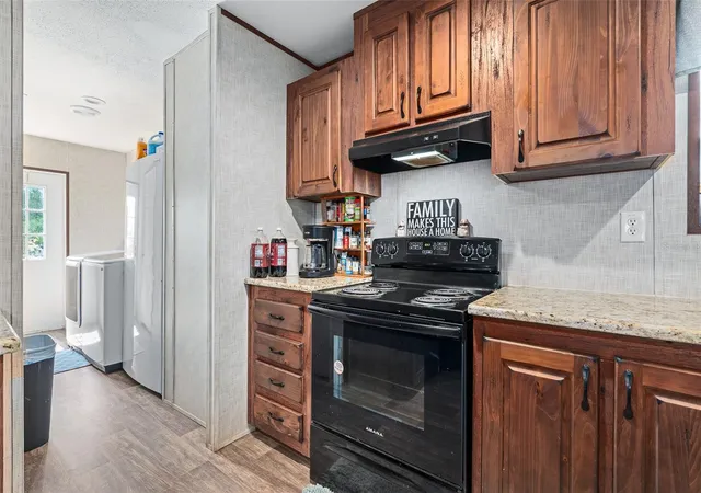 3rd image of 42215 Beech Ave, Deland, FL 32720 | MLS# G5113730
