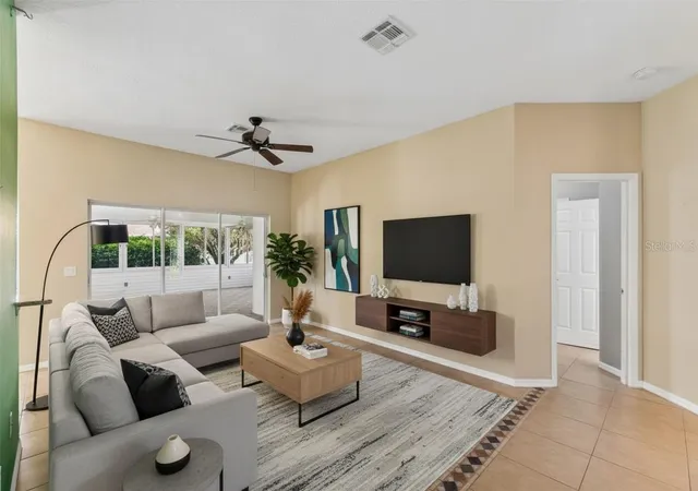 Photo 4 of Single family home for sale at 230 Bay Dr, Kissimmee, FL 34759 | MLS# S5151874 | Listing updated on 2026-07-30