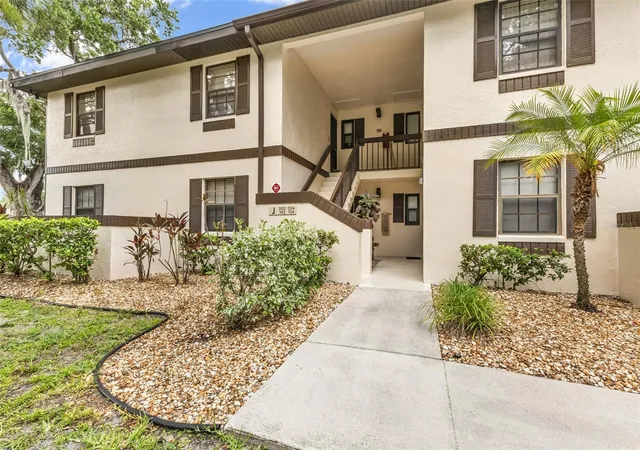 2nd image of 19505 Quesada Ave #J204, Port Charlotte, FL 33948 | MLS# C7527321