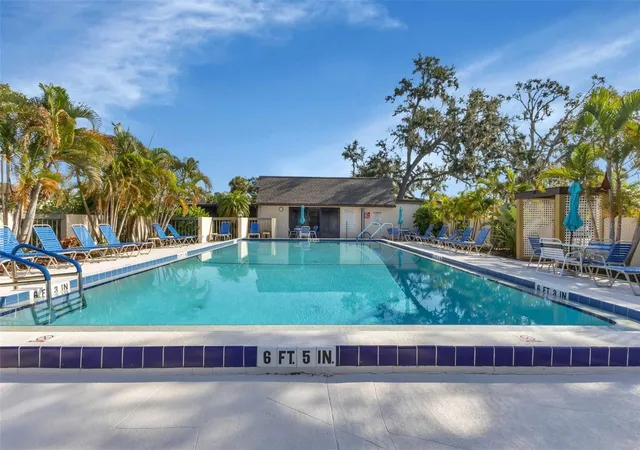 4th image of 19505 Quesada Ave #J204, Port Charlotte, FL 33948 | MLS# C7527321