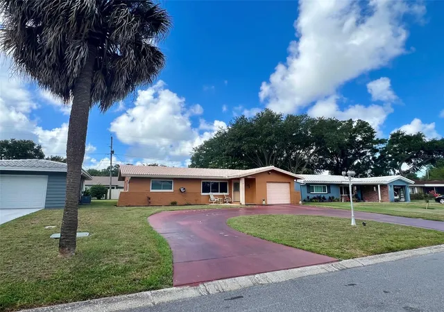 Photo 2 of Single family home for sale at 2133 Indigo Dr, Clearwater, FL 33763 | MLS# TB8519060 | Listing updated on 2026-08-30
