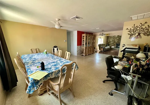 Photo 3 of Single family home for sale at 2133 Indigo Dr, Clearwater, FL 33763 | MLS# TB8519060 | Listing updated on 2026-08-30