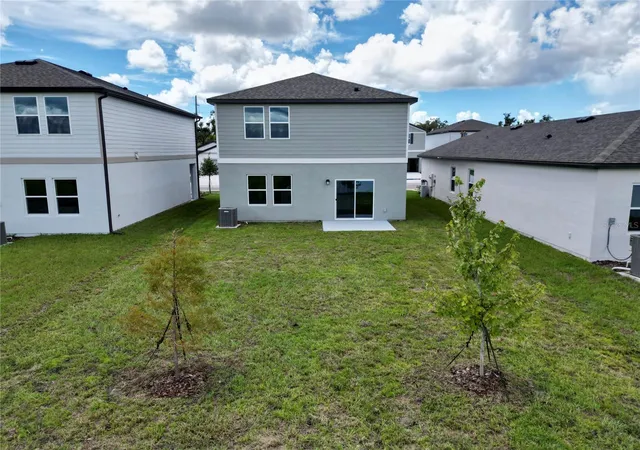Photo 3 of Single family home for sale at 10523 Curving Crk Loop, Parrish, FL 34219 | MLS# TB8519070 | Listing updated on 2026-09-04