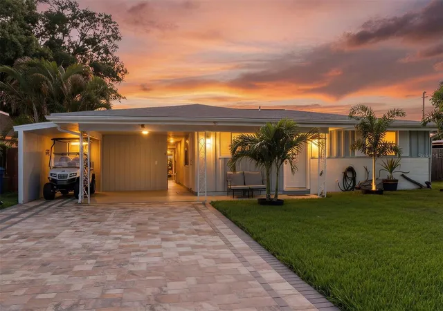 1st image of 96 New York Ave, Dunedin, FL 34698 | MLS# TB8519073
