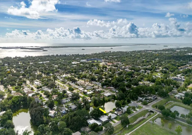 2nd image of 96 New York Ave, Dunedin, FL 34698 | MLS# TB8519073