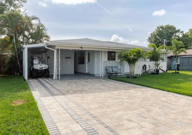 3rd image of 96 New York Ave, Dunedin, FL 34698 | MLS# TB8519073