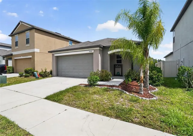 2nd image of 4507 Eternal Prince Dr, Sun City Center, FL 33573 | MLS# TB8519077