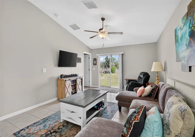 4th image of 4507 Eternal Prince Dr, Sun City Center, FL 33573 | MLS# TB8519077