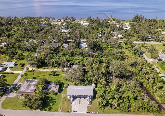 4th image of 23019 Seneca Ave, Punta Gorda, FL 33980 | MLS# N6144709