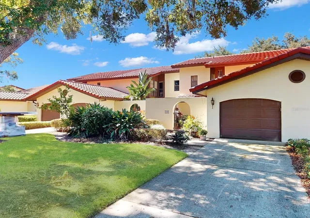 Photo 2 of Townhouse for sale at 109 Coventry Ln, Haines City, FL 33844 | MLS# O6416743 | Listing updated on 2026-09-15