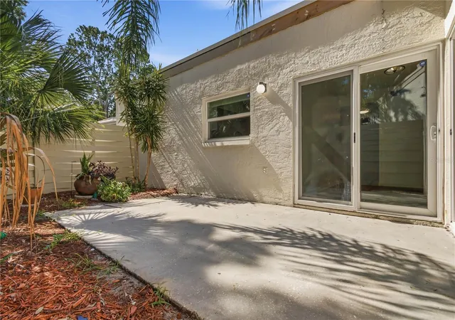 Photo 3 of Single family home for sale at 2628 Cedar View Ct, Clearwater, FL 33761 | MLS# TB8519094 | Listing updated on 2026-09-13