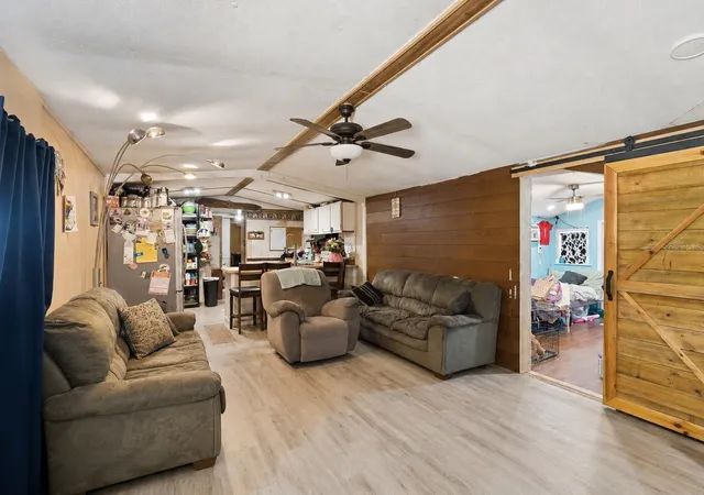 Photo 3 of Manufactured home for sale at 10927 Luana Dr, Leesburg, FL 34788 | MLS# O6416761 | Listing updated on 2026-08-21