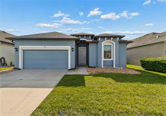 Photo 2 of Single family home for sale at 943 Old Windsor Way, Spring Hill, FL 34609 | MLS# TB8519128 | Listing updated on 2026-10-04
