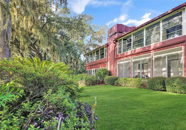 2nd image of 700 Midway Dr, OCALA, FL 34472