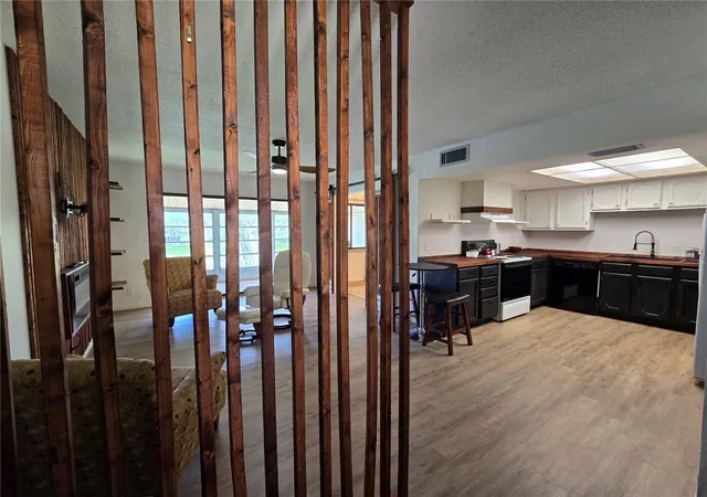 3rd image of 623 Midway Dr #B, Ocala, FL 34472 | MLS# OM726631