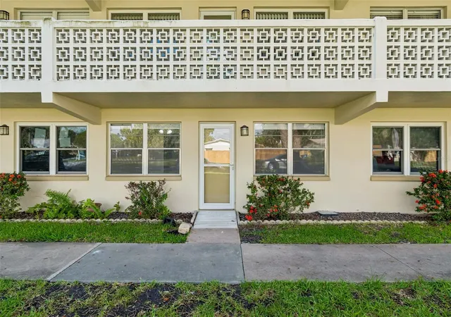 Photo 3 of Condo for sale at 8101 11th Street N #125, Saint Petersburg, FL 33702 | MLS# TB8519155 | Listing updated on 2026-08-20