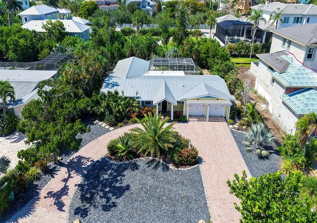 1st image of 602 Buttonwood Dr, Longboat Key, FL 34228 | MLS# A4697037