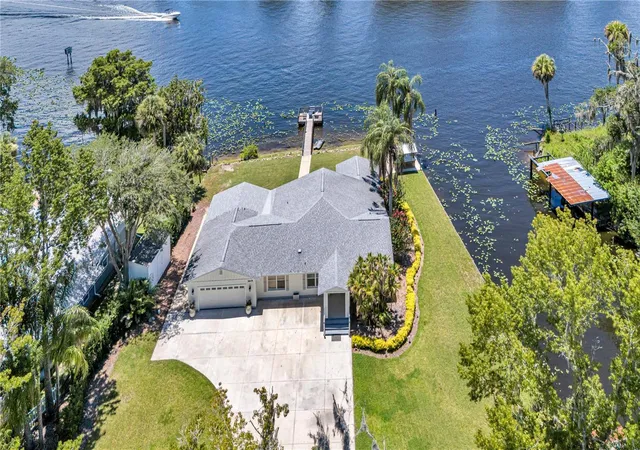3rd image of 1645 Spring Garden Dr, Astor, FL 32102 | MLS# R4911451