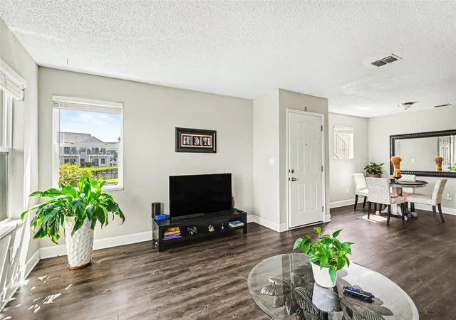 2nd image of 2552 Woodgate Blvd #107, Orlando, FL 32822 | MLS# O6416786