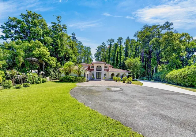 5th image of 17309 Linda Vista Cir, Lutz, FL 33548 | MLS# TB8519174