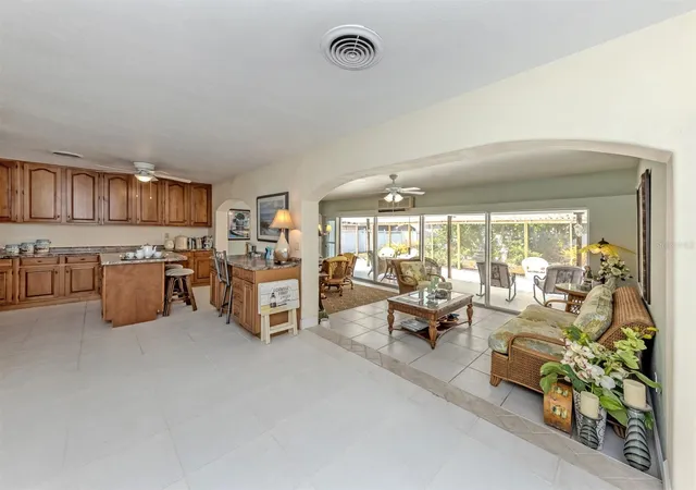 Photo 4 of Single family home for sale at 814 Guild Dr, Venice, FL 34285 | MLS# N6144712 | Listing updated on 2026-08-31