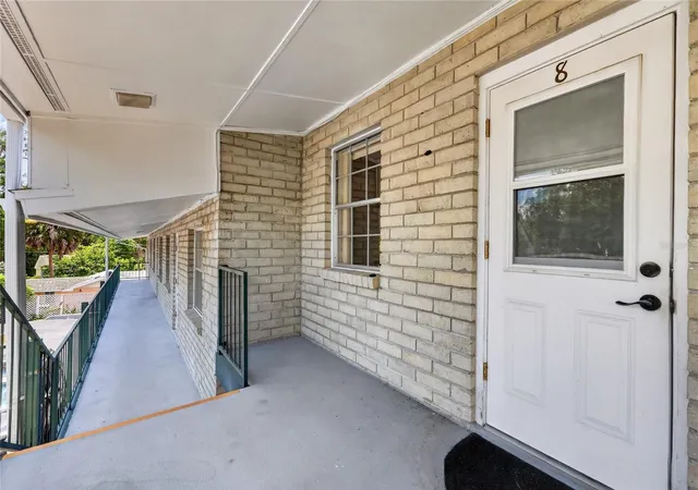 2nd image of 200 E 10th Ave #8, Mount Dora, FL 32757 | MLS# G5113760