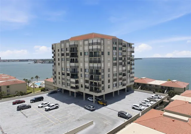 Homes for sale in St Petersburg, FL | 6372 Palma Del Mar Blvd S #606, St Petersburg, FL 33715 | MLS# TB8519184