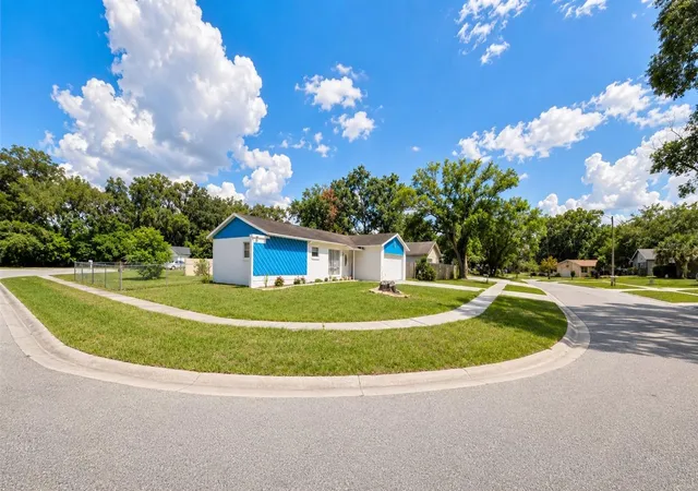 Photo 17 of Single family home for sale at 7717 Groveridge Ct, ORLANDO, FL 32810 | MLS# S5151895 | Listing updated on 2026-10-02