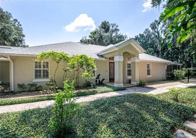 Photo 1 of Single family home for sale at 16720 Beauclaire Ct, Tavares, FL 32778 | MLS# G5113762 | Listing updated on 2026-09-15