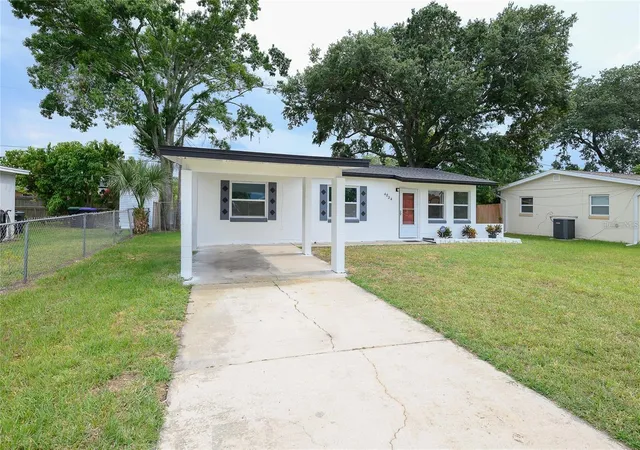 Photo 1 of Single family home for sale at 4824 Shoshone St, Orlando, FL 32819 | MLS# O6416817 | Listing updated on 2026-10-30
