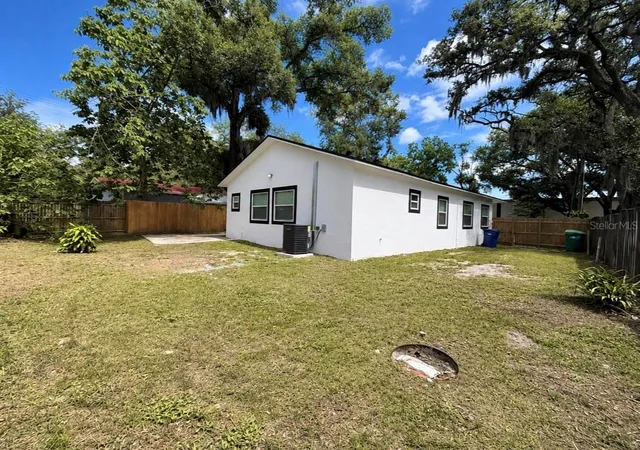 Homes for sale in Tampa, FL | 4220 E Eva St, Tampa, FL 33617 | MLS# TB8519216