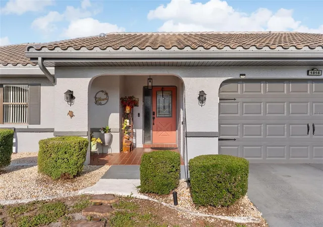 3rd image of 1816 Granville Ln, Sun City Center, FL 33573 | MLS# TB8519222