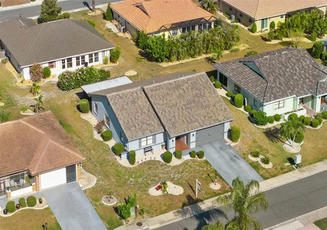 32nd image of 1816 Granville Ln, Sun City Center, FL 33573 | MLS# TB8519222